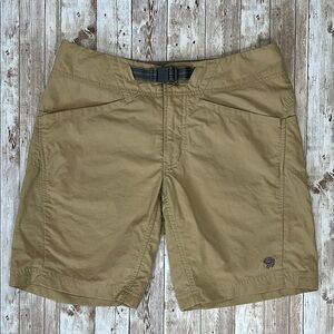 Mountain Hardware Women's Belted Cargo Shorts sz 4 Tan Nylon Hiking Outdoor 8”